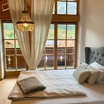 Nyaraló Cozy With Alpine View *